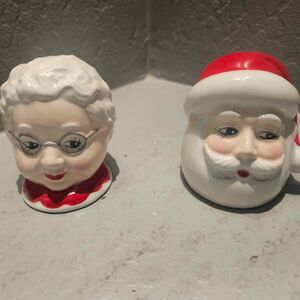 Santa and Mrs Claus Ceramic Salt and Pepper Shakers Holiday Home